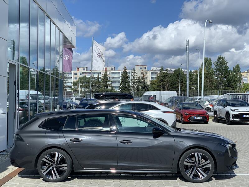 Vozidlo Peugeot 508