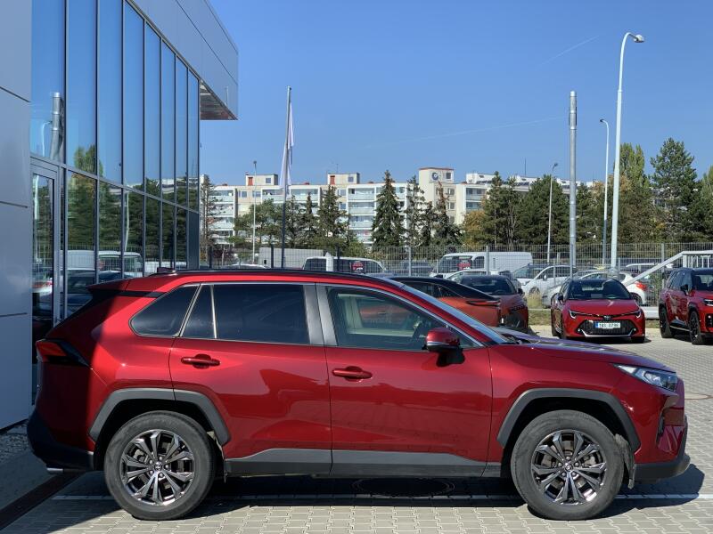 Vozidlo Toyota RAV4