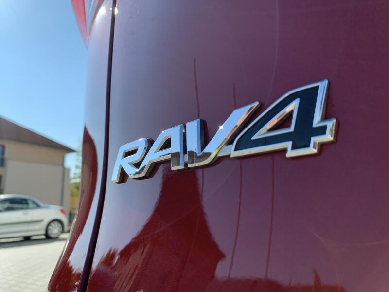 Vozidlo Toyota RAV4
